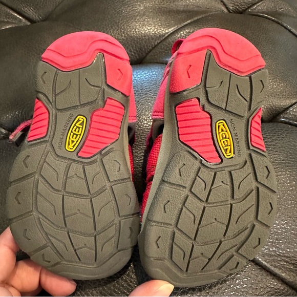 Keen Sandles Baby Size 6 - Picture 3 of 4